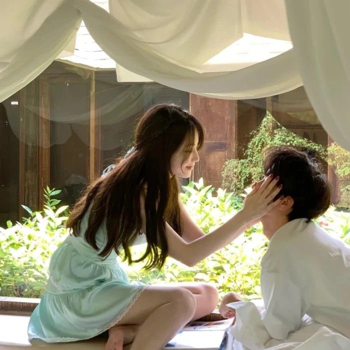 Tình Cũ Đội Mồ Sống Dậy